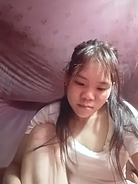 Nguyet135 online show from 04/26/26, 01:42
