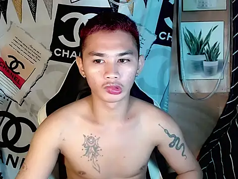 Snapshot of asianhardcock25 chatting on 10/07/25, 02:58 asianhardcock25 online show from 10/07/25, 02:58