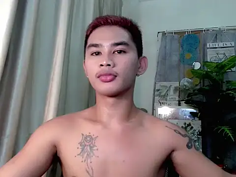 Snapshot of asianhardcock25 chatting on 10/12/25, 10:36 asianhardcock25 online show from 10/12/25, 10:36