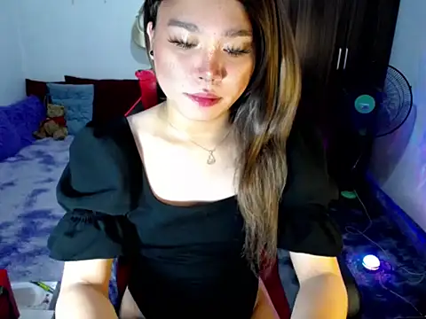 Urassiansweetcummer online show from 03/20/26, 09:41