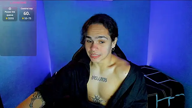 Snapshot of Maximiliano_scoott__ chatting on 09/19/25, 05:35 Maximiliano scoott online show from 09/19/25, 05:35