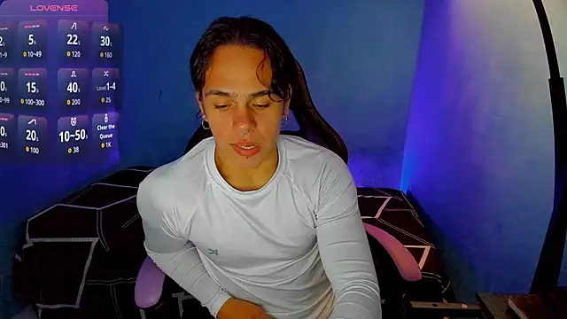 Snapshot of Maximiliano_scoott__ chatting on 10/14/25, 05:58 Maximiliano scoott online show from 10/14/25, 05:58