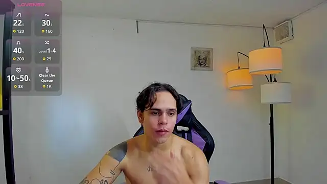 Snapshot of Maximiliano_scoott__ chatting on 11/01/25, 09:17 Maximiliano scoott online show from 11/01/25, 09:17