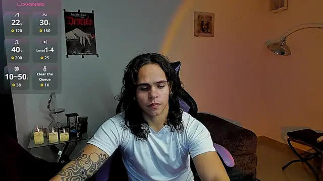 Snapshot of Maximiliano_scoott__ chatting on 11/20/25, 05:40 Maximiliano scoott online show from 11/20/25, 05:40