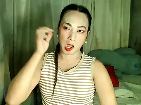Snapshot of beatiful_lust chatting on 02/06/26, 06:29 beatiful lust online show from 02/06/26, 06:29