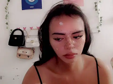 Snapshot of classy_adallia chatting on 06/14/26, 10:06 classy adallia online show from 06/14/26, 10:06