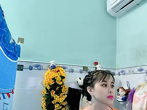 emgaixinhngoan online show from 10/09/25, 12:14