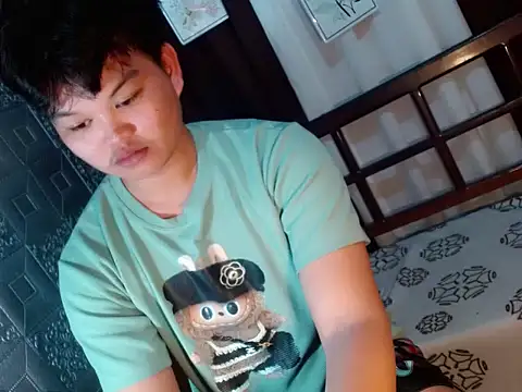 Reynelcock online show from 09/15/25, 03:34