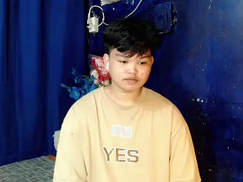 Reynelcock online show from 11/08/25, 04:51