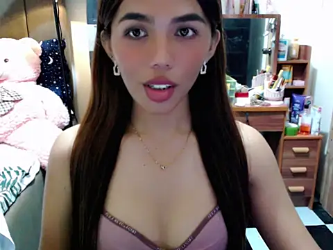 urswtasian chesca online show from 11/17/25, 01:39