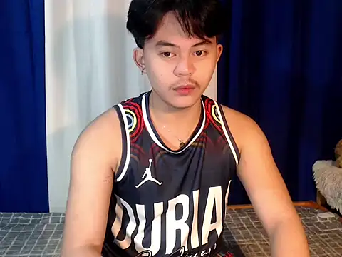 urguy toshi online show from 10/09/25, 05:11