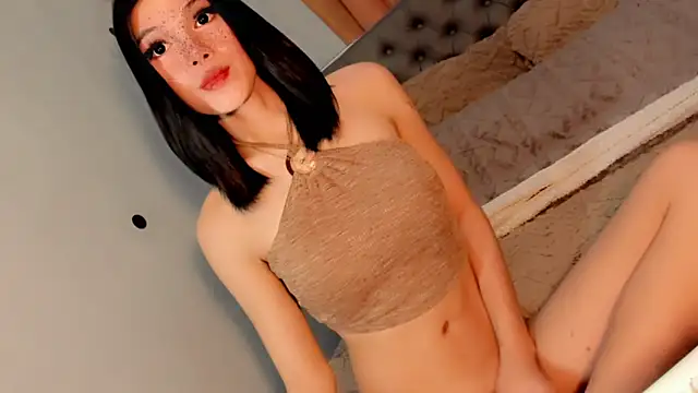 bella enchantra online show from 10/29/25, 02:47