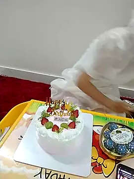 Kembong01 online show from 04/23/26, 01:18