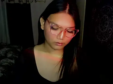 Lou heart online show from 12/17/25, 10:10