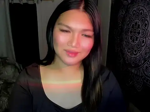 Snapshot of Lou_heart chatting on 01/13/26, 12:21 Lou heart online show from 01/13/26, 12:21