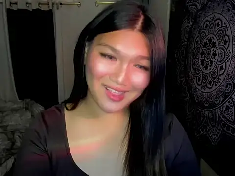 Snapshot of Lou_heart chatting on 01/14/26, 04:45 Lou heart online show from 01/14/26, 04:45