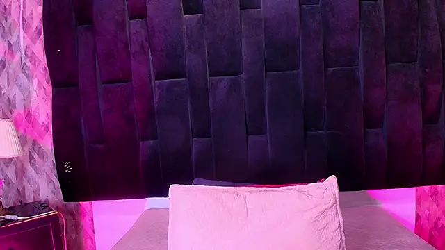 wensheng  online show from 10/07/25, 07:11