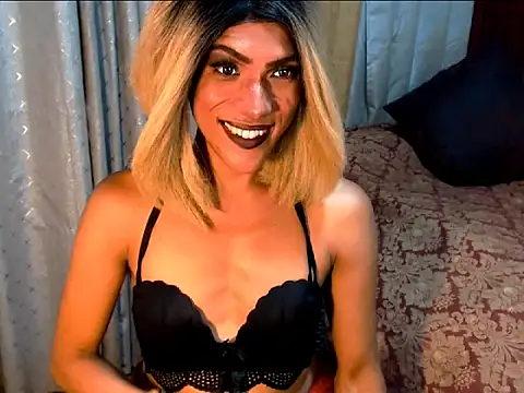 Snapshot of Angel_69X chatting on 01/17/26, 12:43 Angel 69X online show from 01/17/26, 12:43