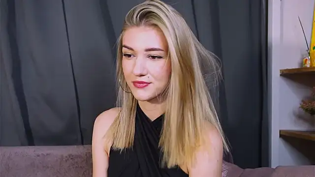 Snapshot of BeatrixGummer chatting on 09/19/25, 08:20 BeatrixGummer online show from 09/19/25, 08:20