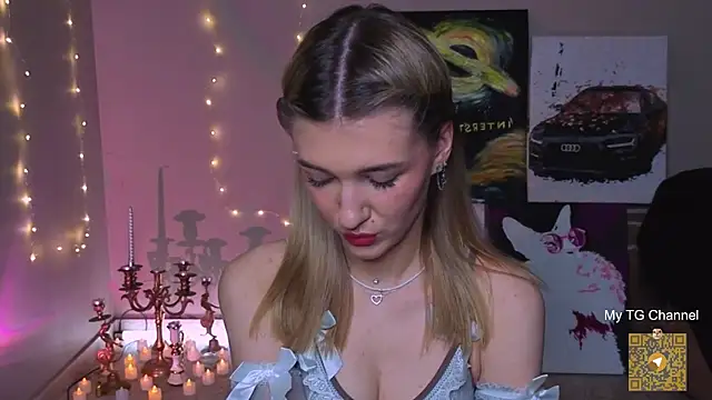 Snapshot of BeatrixGummer chatting on 11/16/25, 08:25 BeatrixGummer online show from 11/16/25, 08:25