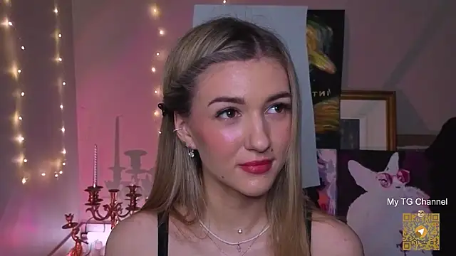 Snapshot of BeatrixGummer chatting on 11/21/25, 08:18 BeatrixGummer online show from 11/21/25, 08:18