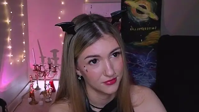 Snapshot of BeatrixGummer chatting on 11/26/25, 08:21 BeatrixGummer online show from 11/26/25, 08:21