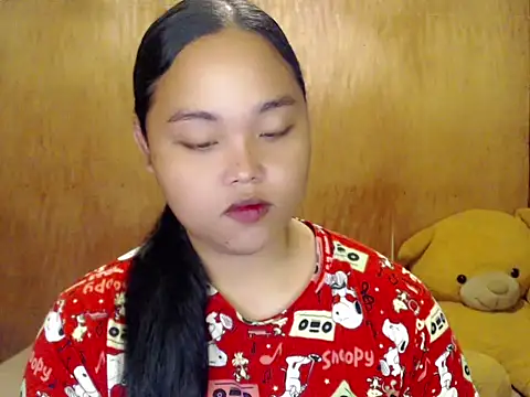 Snapshot of _Lylia chatting on 10/16/25, 11:50  Lylia online show from 10/16/25, 11:50