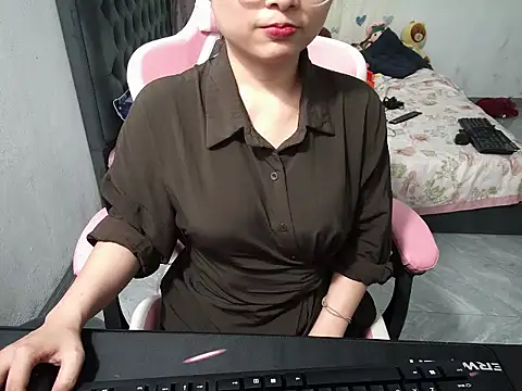 Ori-Yannie online show from 10/15/25, 08:58