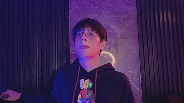 luixdust  online show from 09/17/25, 05:20