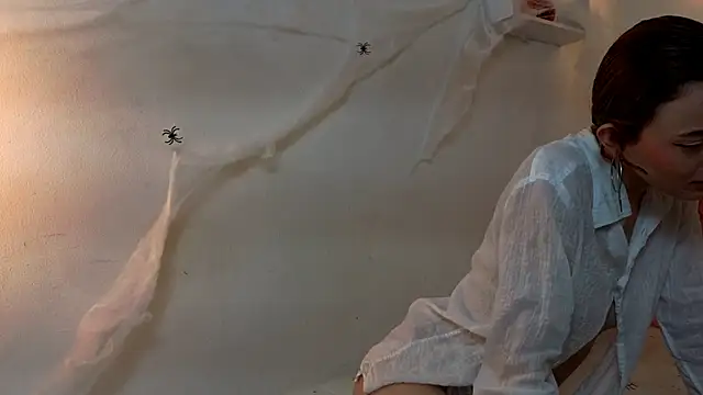 Kyra Honey online show from 10/29/25, 08:21