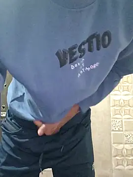 rockyy23boy online show from 03/07/26, 10:18