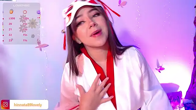 hinnata lovely online show from 09/17/25, 11:45