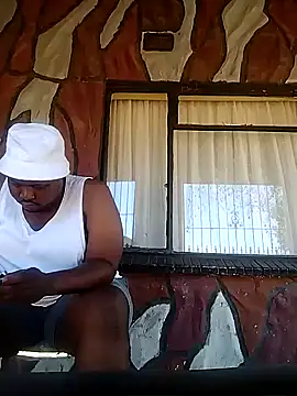 Snapshot of Fullfigurepotential chatting on 12/02/25, 08:30 Fullfigurepotential online show from 12/02/25, 08:30