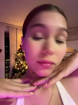 Nikii   online show from 12/21/25, 05:03