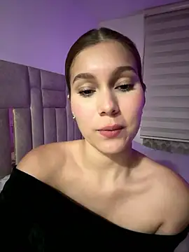 Nikii   online show from 01/11/26, 03:33