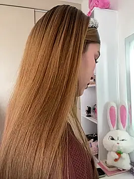 Nikii   online show from 04/21/26, 03:39