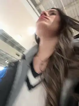 Isabella21  online show from 02/04/26, 12:38