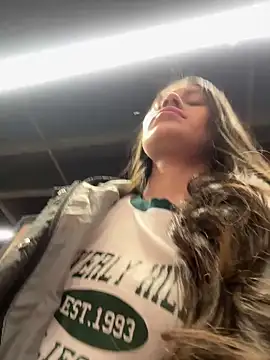 Isabella21  online show from 02/12/26, 10:27