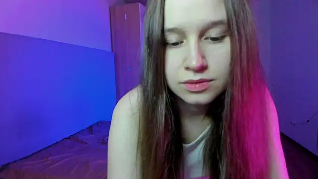 ssunnshinne   online show from 10/11/25, 06:06