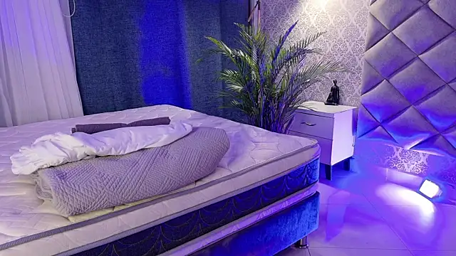 BeccaReedd online show from 09/24/25, 02:59