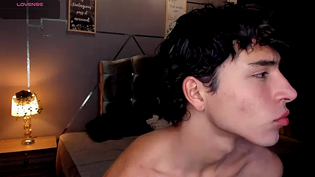 Christopher 77 online show from 11/24/25, 01:44