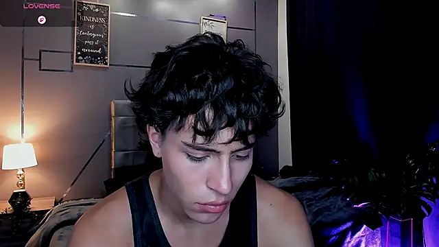 Christopher 77 online show from 12/02/25, 02:34