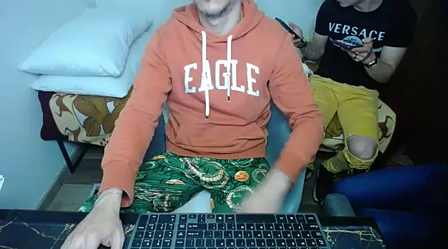 Snapshot of bossking017 chatting on 01/27/25, 10:49 bossking017 online show from 01/27/25, 10:49