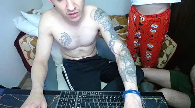 Snapshot of bossking017 chatting on 02/10/25, 12:29 bossking017 online show from 02/10/25, 12:29