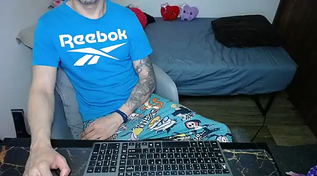 Snapshot of bossking017 chatting on 02/16/25, 12:41 bossking017 online show from 02/16/25, 12:41