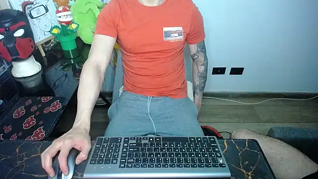 Snapshot of bossking017 chatting on 09/22/25, 06:37 bossking017 online show from 09/22/25, 06:37