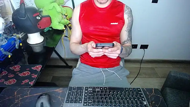 Snapshot of bossking017 chatting on 10/07/25, 05:54 bossking017 online show from 10/07/25, 05:54