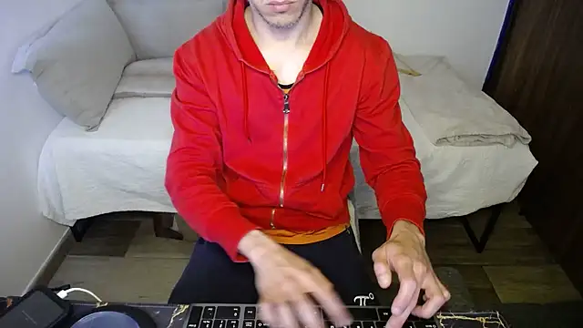 Snapshot of bossking017 chatting on 02/20/26, 04:29 bossking017 online show from 02/20/26, 04:29