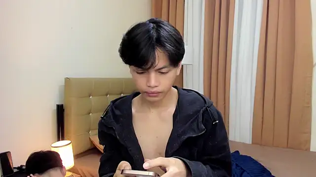 hotfreshdior online show from 10/04/25, 07:45