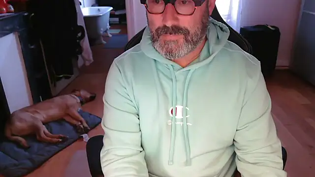 Hairyfred73 online show from 10/10/25, 08:24